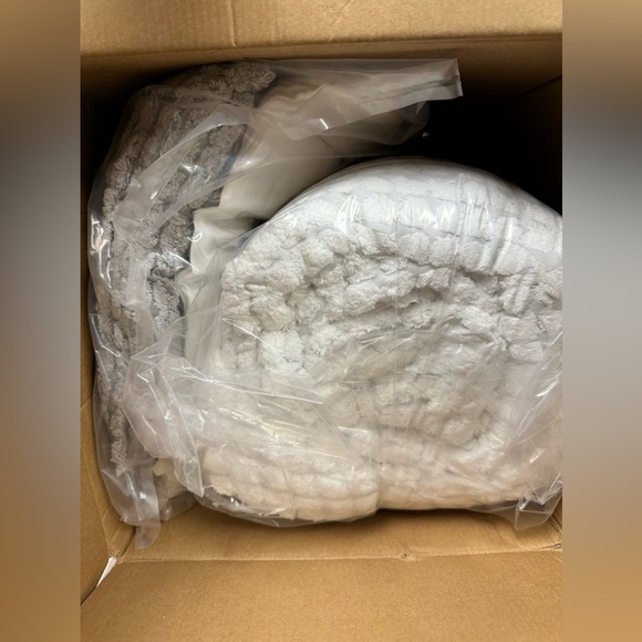 Urban Habitat Comforter Set - Picture 4 of 5